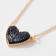 Avenue Zoe Heart Druzy Stone Charm short Necklace - Black